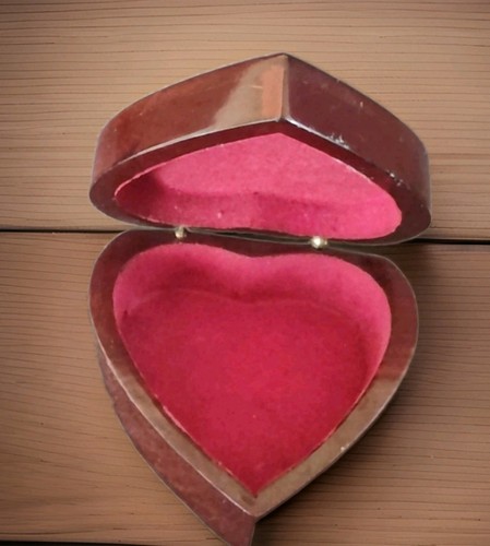 Heart shaped box holder - shaped,