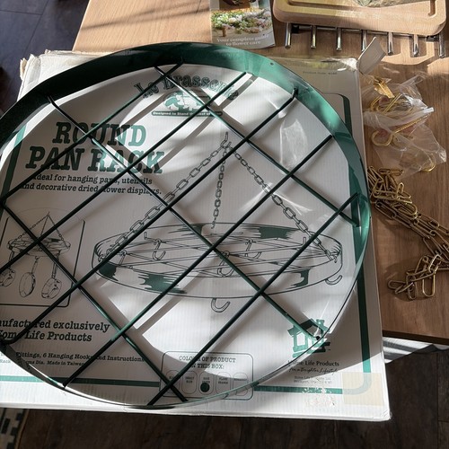 Brasserie round pan rack - pan,
