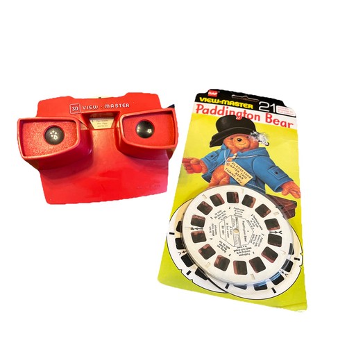 Viewmaster viewer with - 3d,