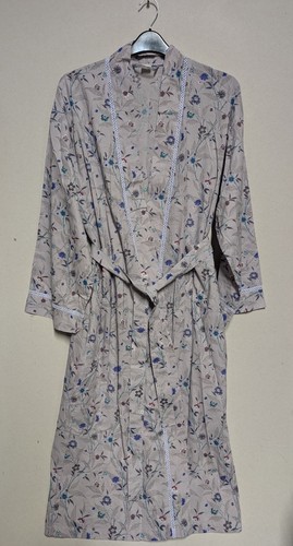Museum selection dressing gown - selection,