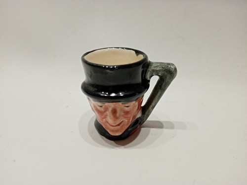Royal doulton john peel mini - doulton,
