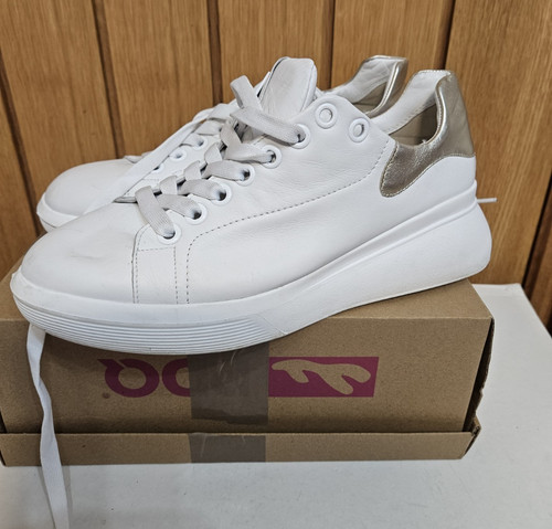 Hogl white golden wave leather