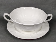 Wedgwood COUNTRYWARE 2 Handled Soup Bowl & Soup Saucer ~ Embossed Leaf Pattern