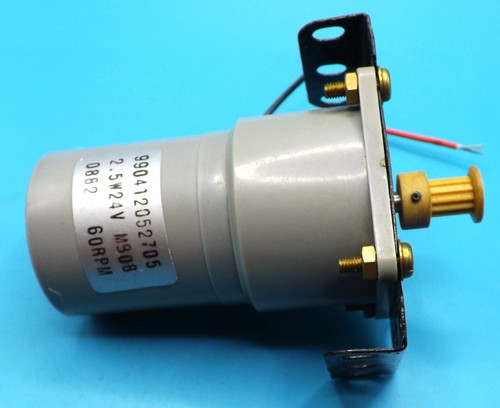 Low voltage motor with meccano - low,