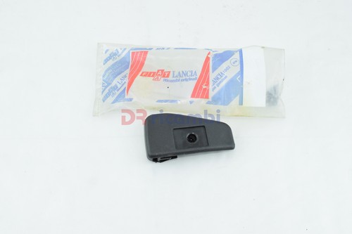 Front seat adjustment - front, handle