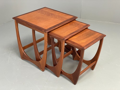 Vintage teak nesting tables - teak, g