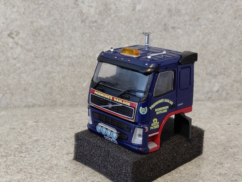 Corgi modern trucks - corgi,
