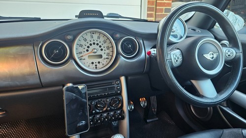 Mini cooper magsafe ball - mini,