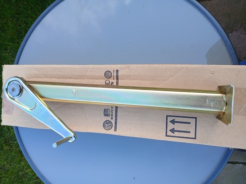 Audi seat side lifting - side,