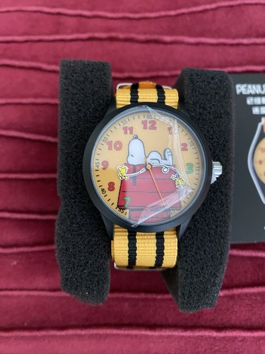 Peanuts snoopy friends - &,