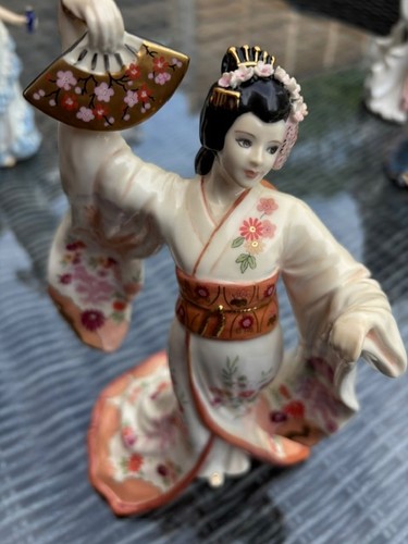 Coalport madam butterfly cw418 - coalport,