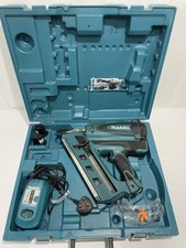 MAKITA GN900 Nail Gun (like