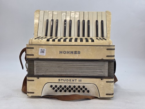 Hohner student iii piano - hohner,