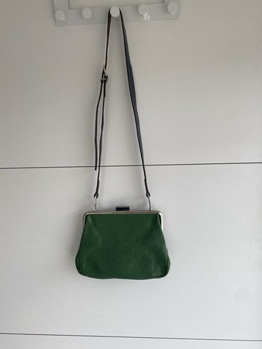 Gorgeous ally capellino apple - gorgeous,