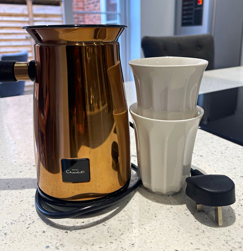 Hotel chocolat electric - electric, milk