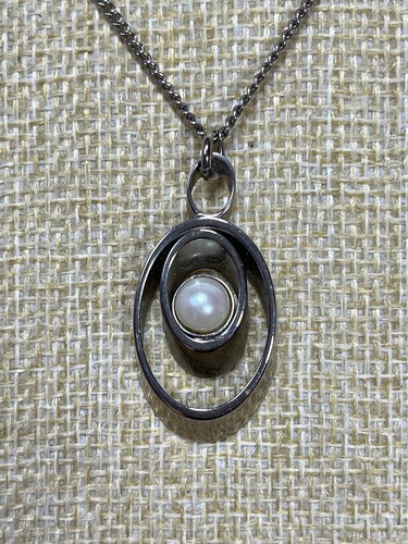 Vintage modernist oval pendant - vintage,