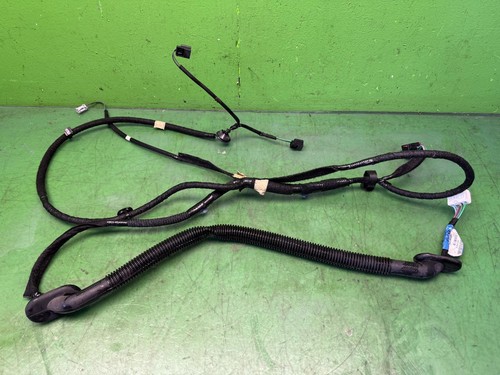 Vauxhall vivaro left rear - b,