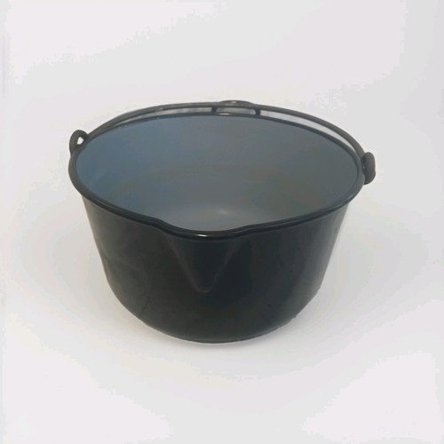 Vintage enamelled cast iron