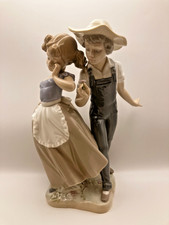 Lladro 5292 “Love in