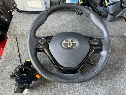 2017 toyota aygo clusive - aygo, x