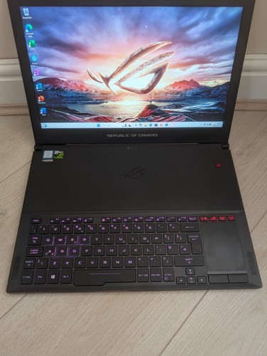 Asus rog zephyrus 144hz - 144hz, i7