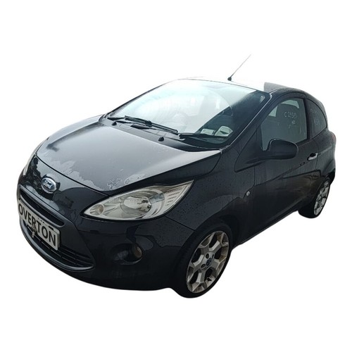 Ford windscreen glass - windscreen,