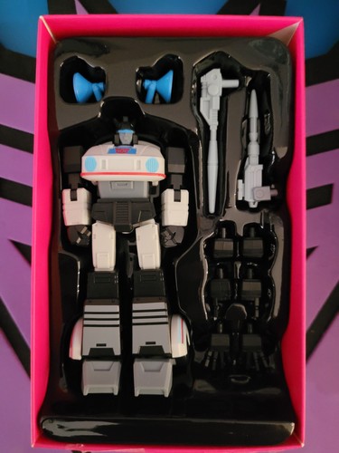 Jazz auldey transformers alpha - jazz,