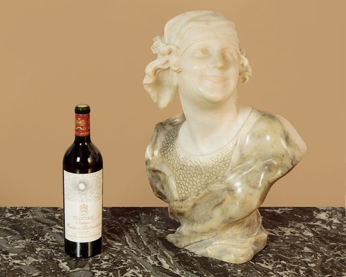 Large alabaster marble bust - alabaster,