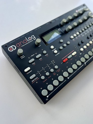 Elektron analog four mk1 - analog,