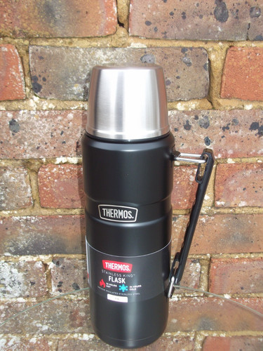 Thermos flask large matt black