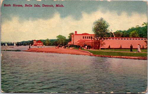 Vintage 1910 bath - house, belle