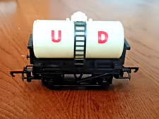 TRIANG OO GAUGE R15 UNITED