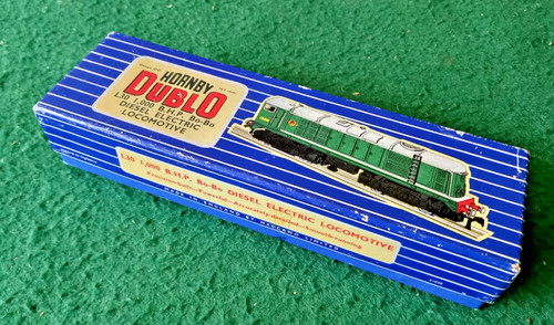 Hornby dublo rail boxed l30 - 3,