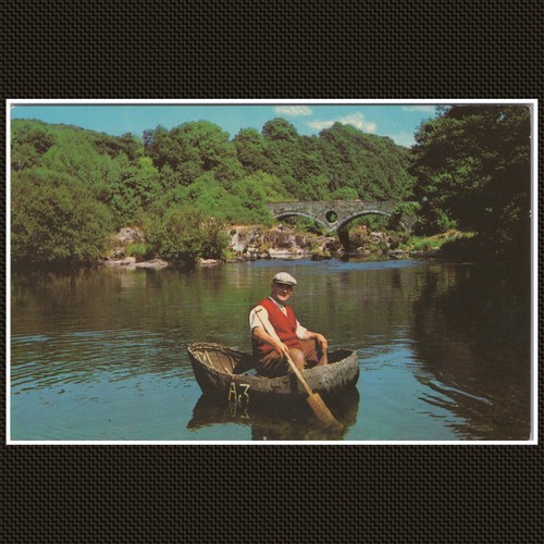 Cenarth coracle fisherman - cenarth,