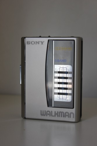 Sony walkman silver - walkman,