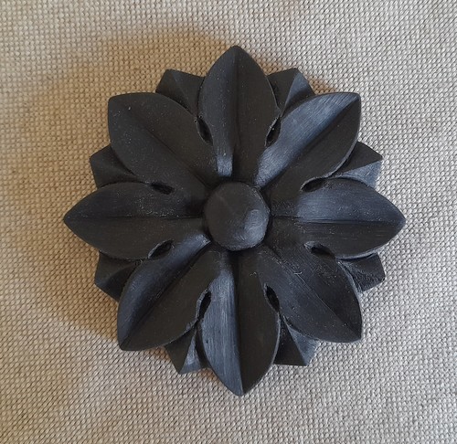 7cm black resin elegant - a,