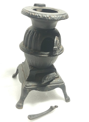 Vintage miniature blaze cast - miniature,