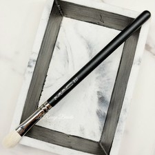 Mac 217 Eyeshadow Blending