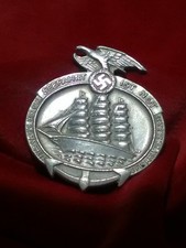 Original German WW2 day badge
