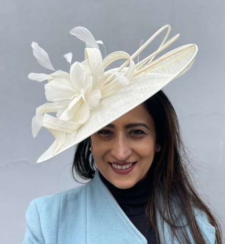 Cream wedding ascot disc - cream,
