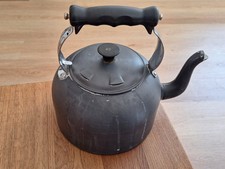 Aga kettle used. Grey with some residual limescale inside. Fully serviceable.