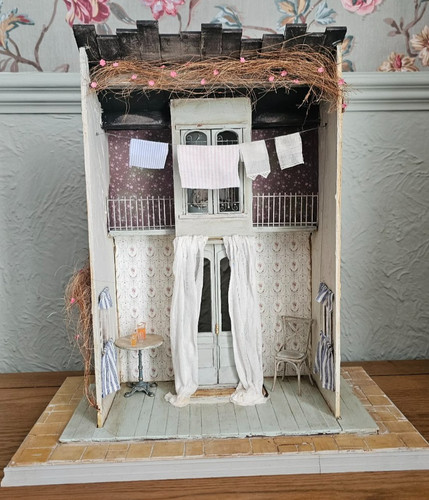 Dolls house french - house,