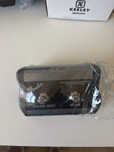 Fender amp footswitch for hot - fender,