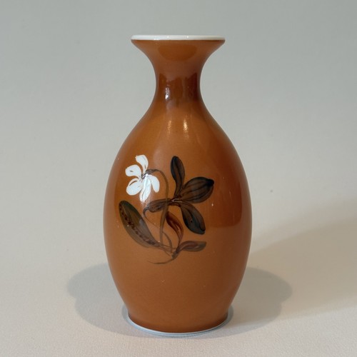 Beautiful wedgwood bud vase - beautiful,