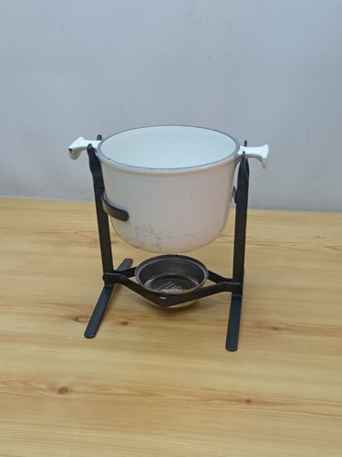 Vintage creuset cast iron - cast,