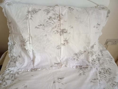 Laura ashley vintage classic - laura,