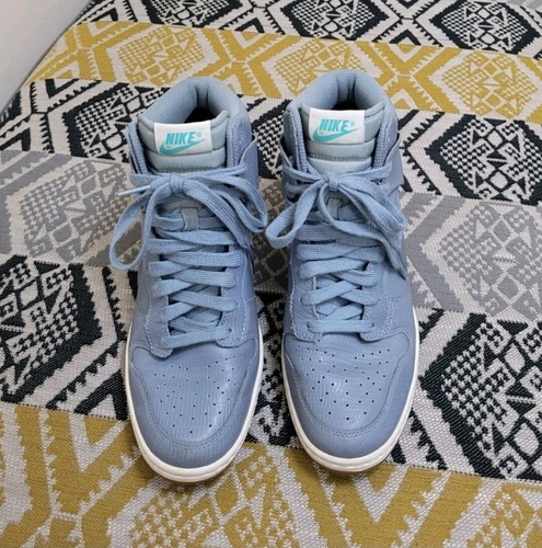 Euc womens nike dunk - euc,