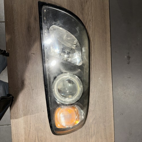 Volvo s40 headlight lamp - volvo, near