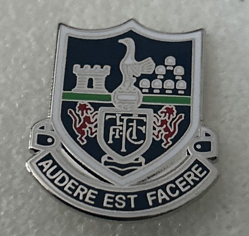 Tottenham hotspur supporter - tottenham,