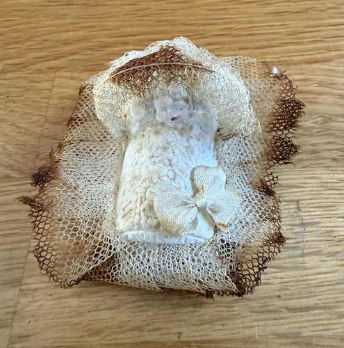 Miniature baby the cradle - a,